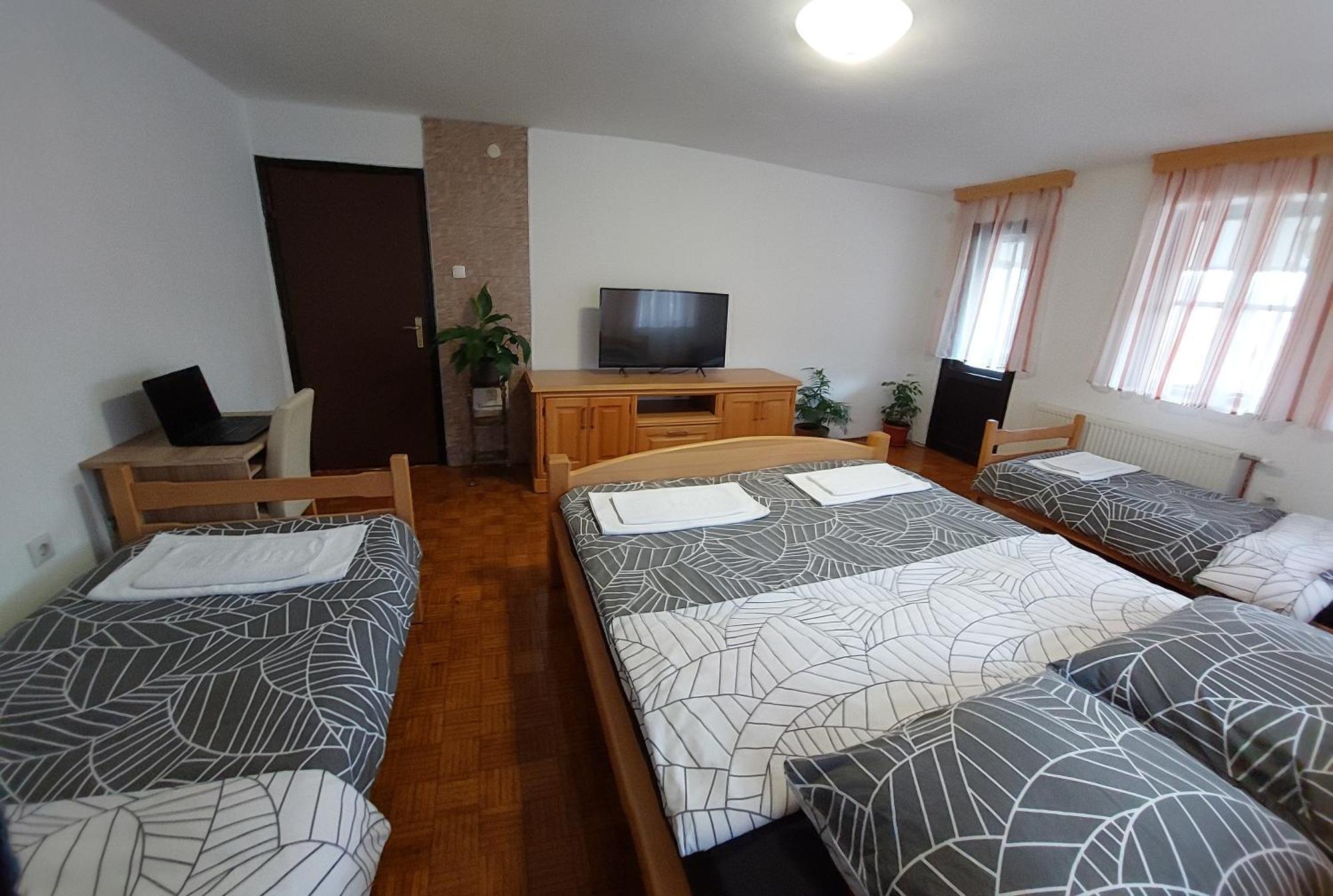 Panorama Travnik Aparthotel ห้อง รูปภาพ
