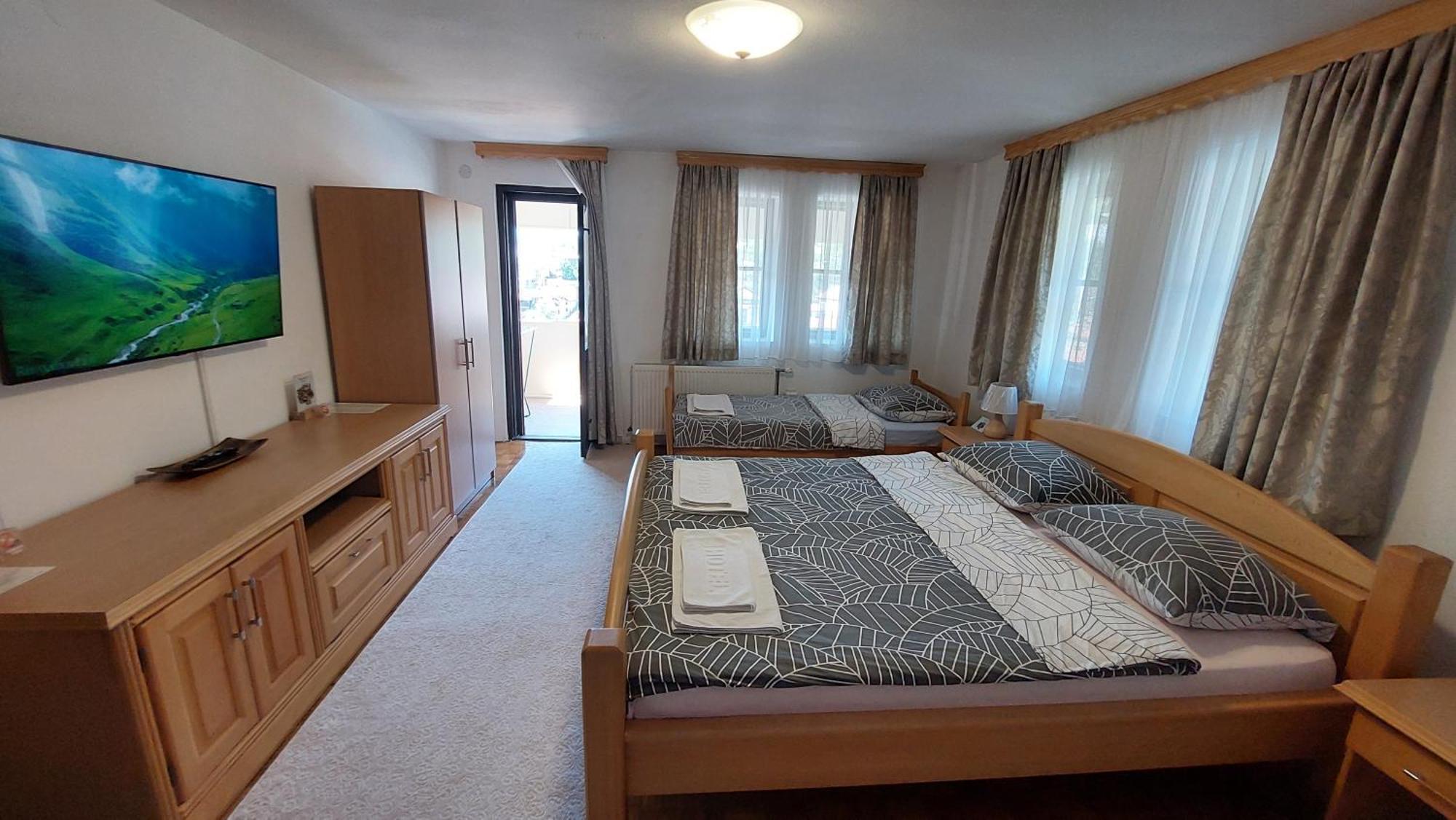 Panorama Travnik Aparthotel ภายนอก รูปภาพ