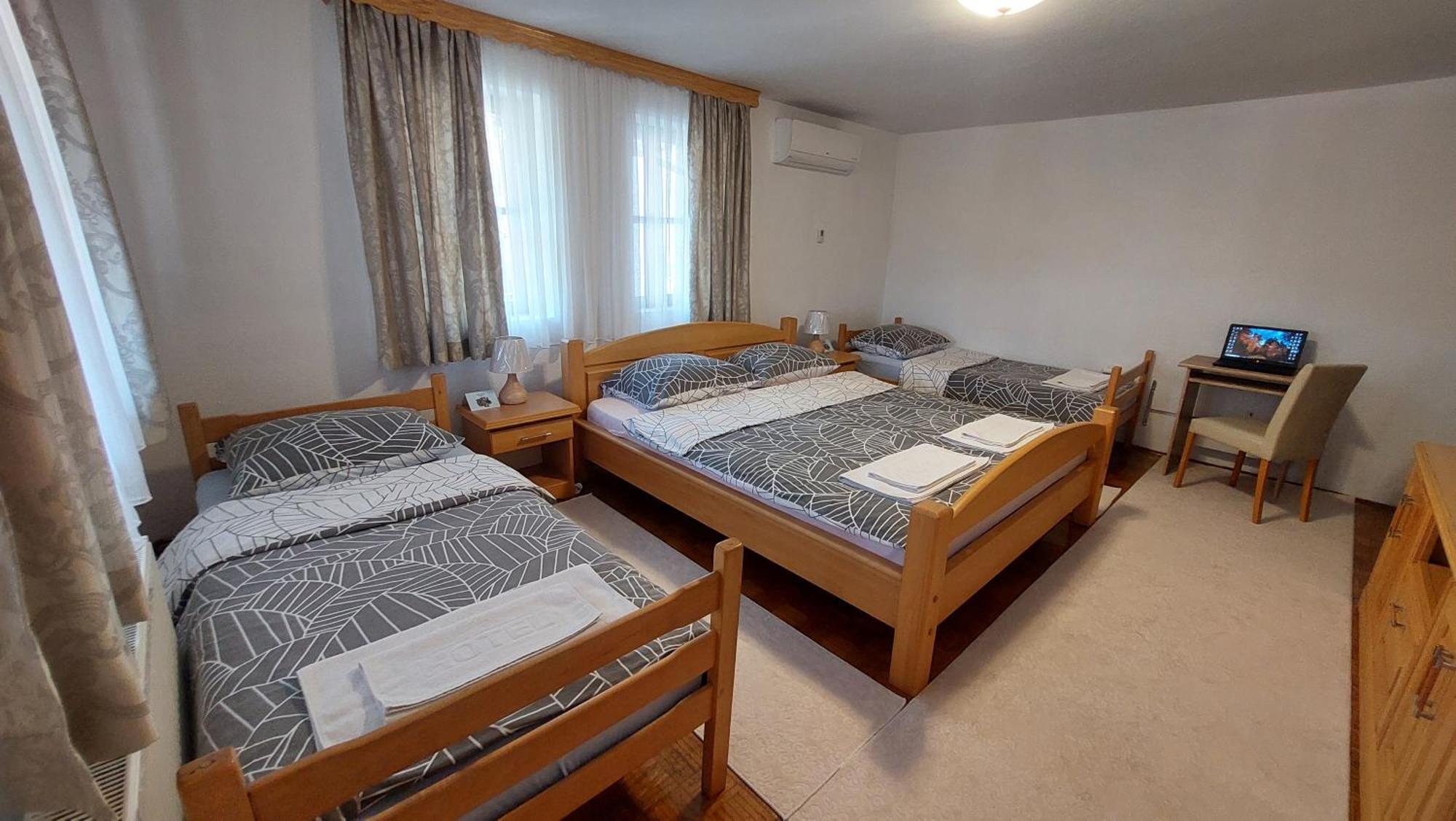 Panorama Travnik Aparthotel ภายนอก รูปภาพ