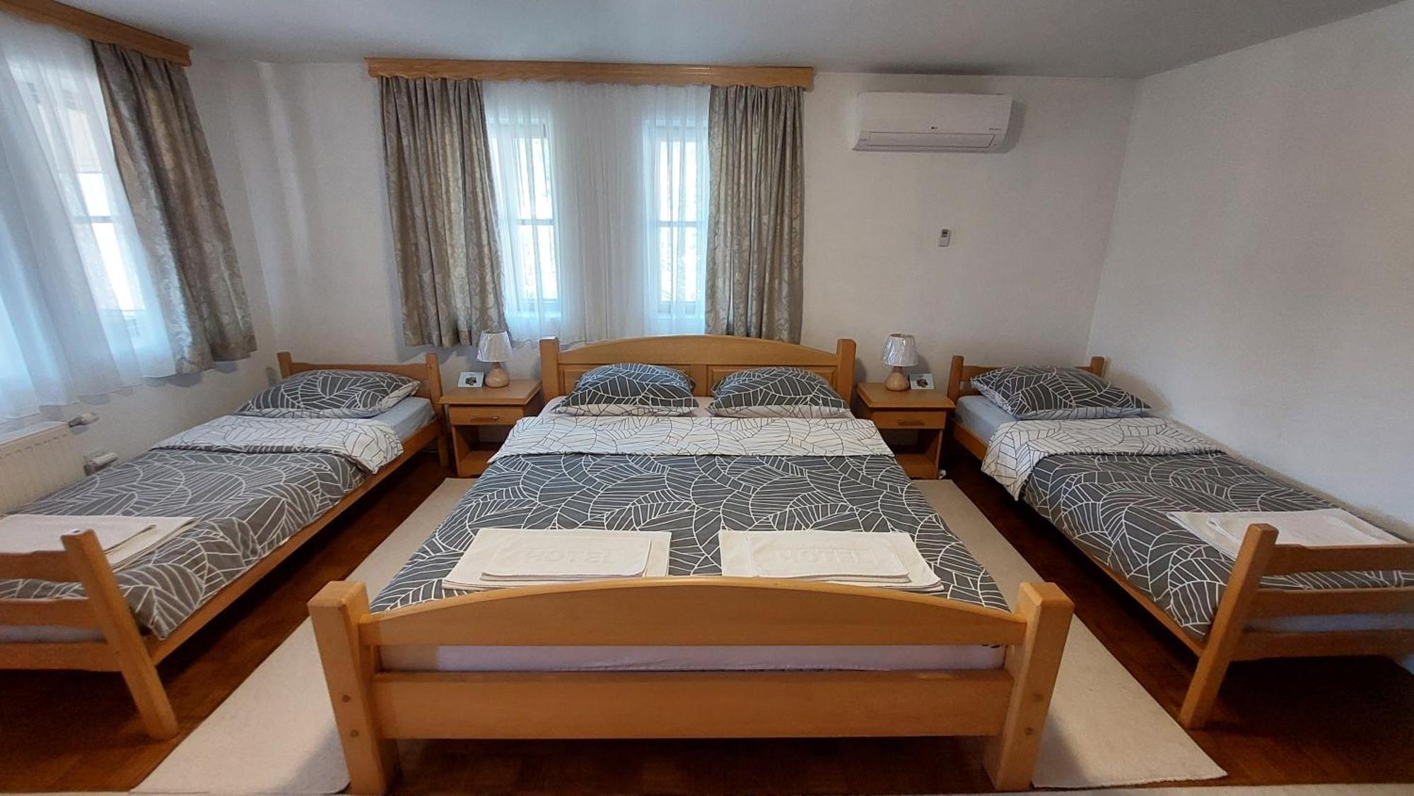 Panorama Travnik Aparthotel ภายนอก รูปภาพ