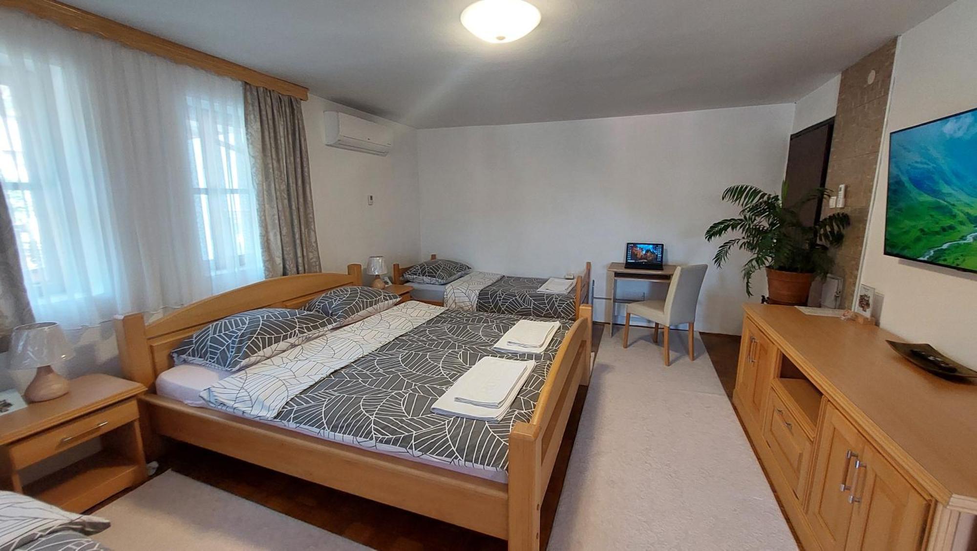 Panorama Travnik Aparthotel ภายนอก รูปภาพ