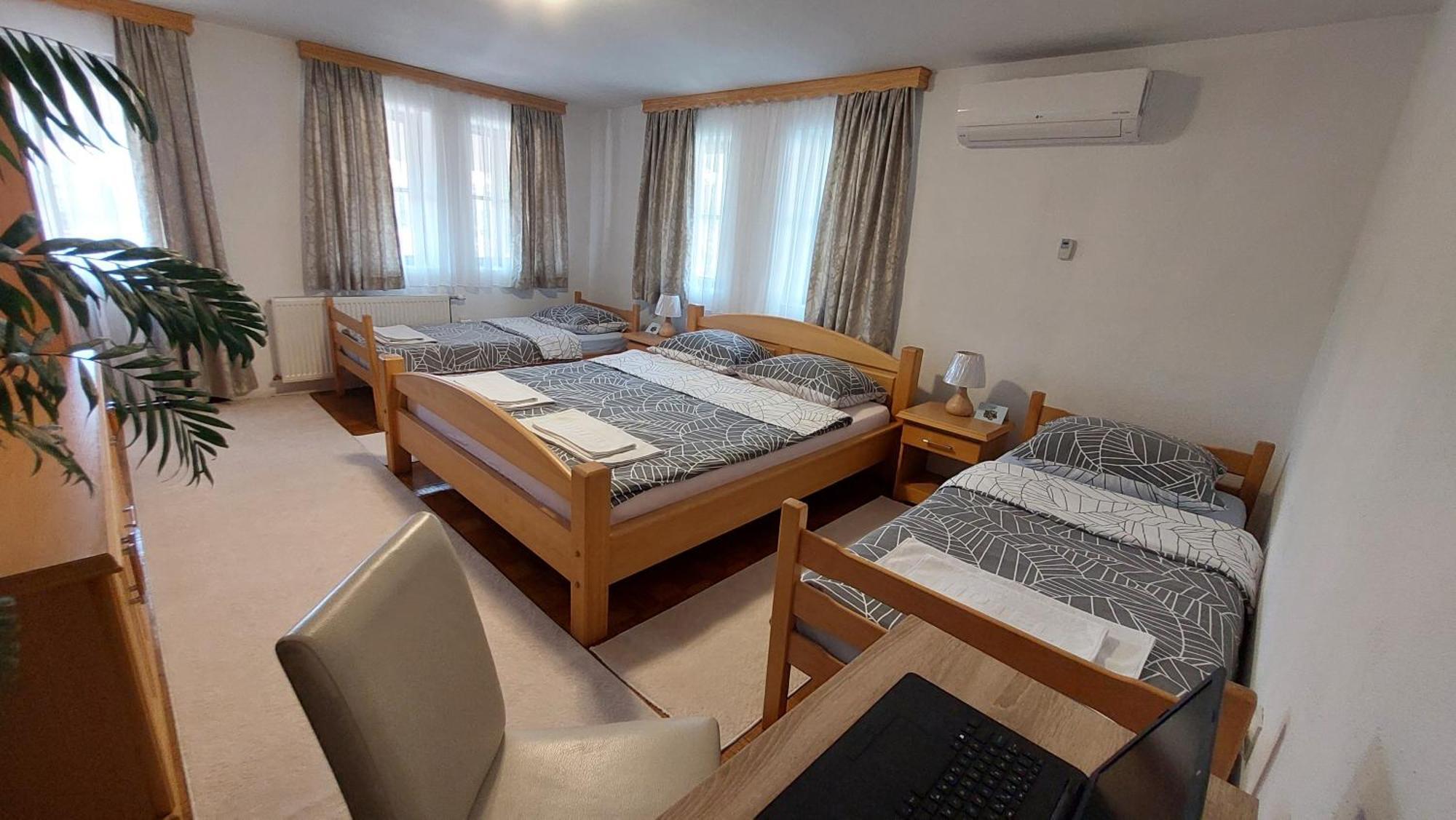 Panorama Travnik Aparthotel ภายนอก รูปภาพ