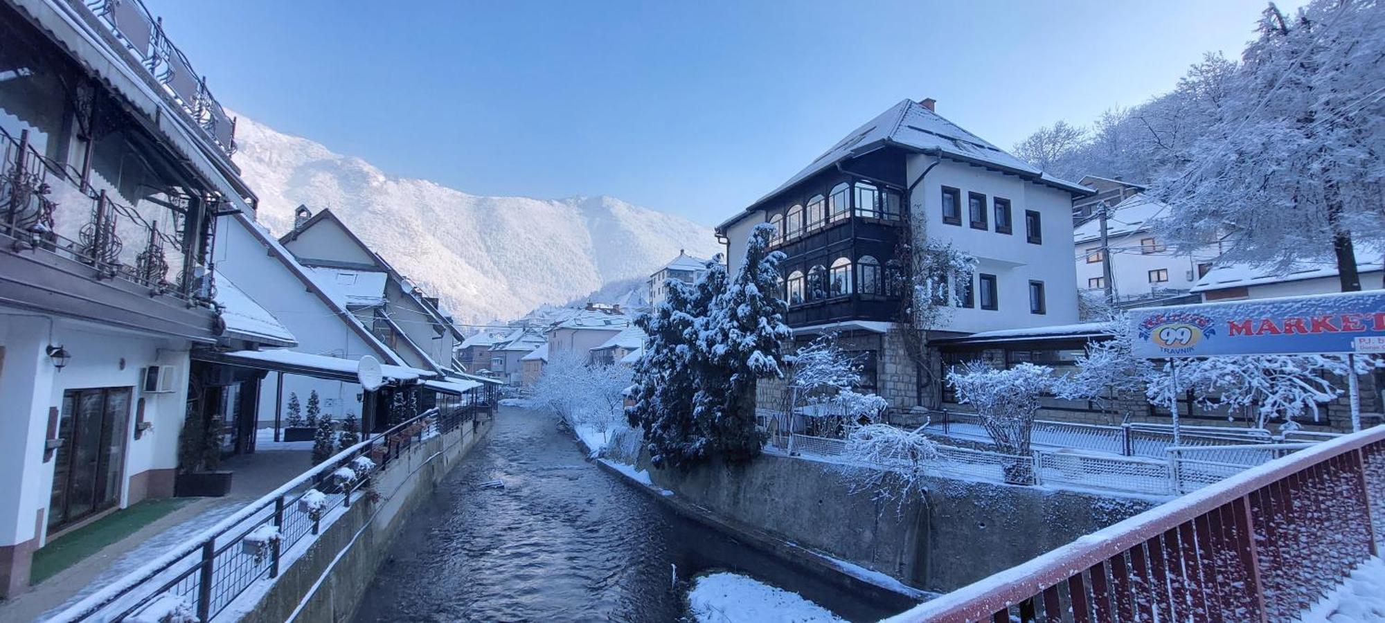 Panorama Travnik Aparthotel ภายนอก รูปภาพ